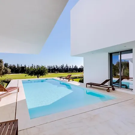 Villa M30 - Luxury Front Golf - Private Pool Quarteira