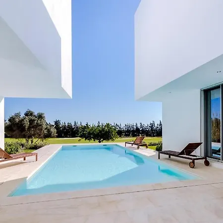 Villa M30 - Luxury Front Golf - Private Pool Quarteira