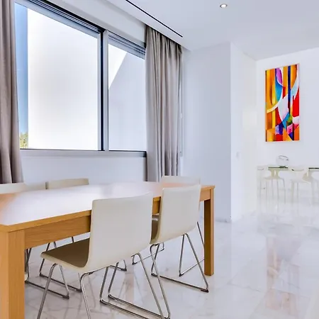 M30 - Luxury Front Golf - Private Pool