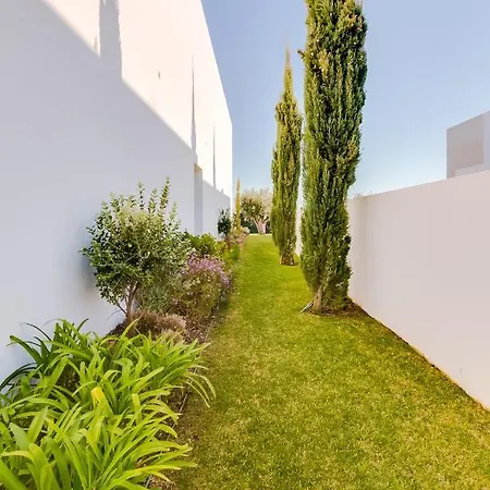 M30 - Luxury Front Golf - Private Pool Villa Quarteira