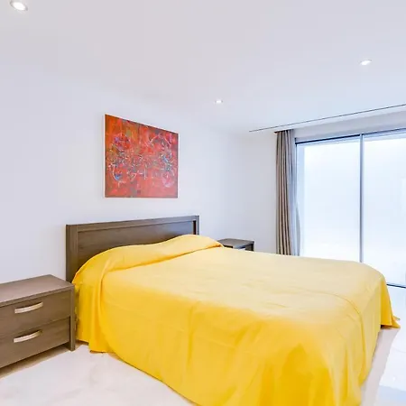 M30 - Luxury Front Golf - Private Pool