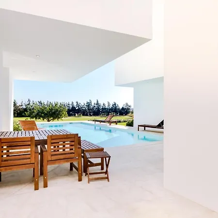 M30 - Luxury Front Golf - Private Pool Villa Quarteira